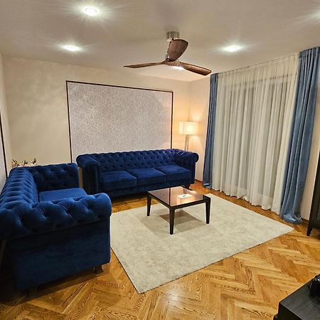 Villa Mater - Luxuriously Equipped Villa With A 15M Long Swimming Pool Zrnovnica Bagian luar foto